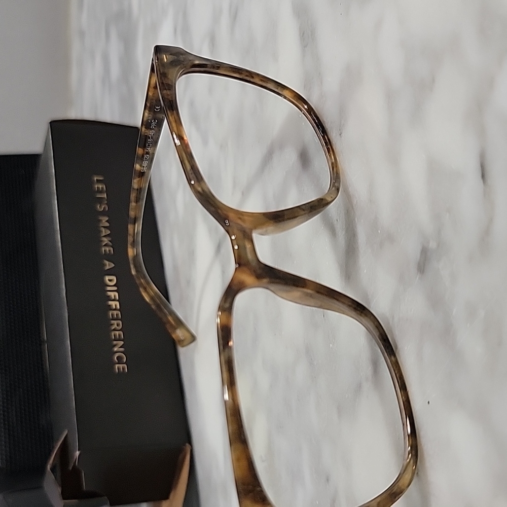 DIFF • NEW Bluelight Filtering Non-prescription Glasses - Picture 2 of 7